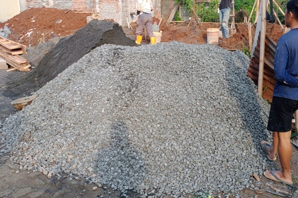 Sedia Batu di Babakan Asem Teluknaga Tangerang